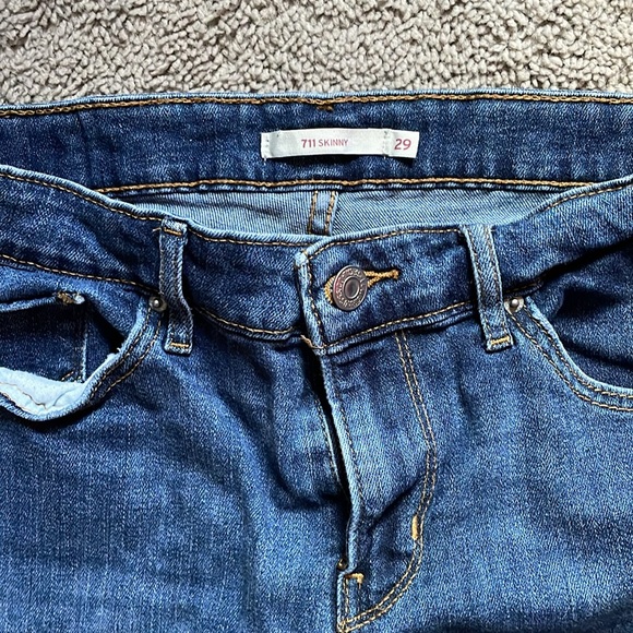 Levi skinny jeans 711 - Picture 3 of 4